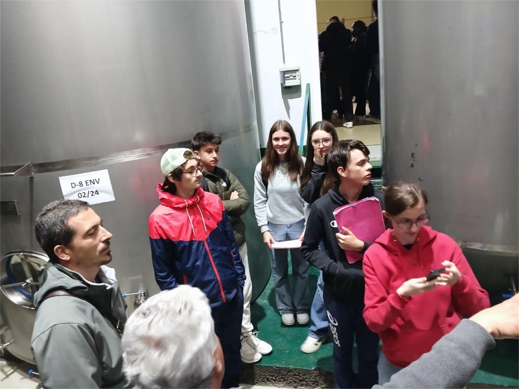 Visita bodega Aceites Lis de alumnos del Lycée Silvia Monfort de Francia.